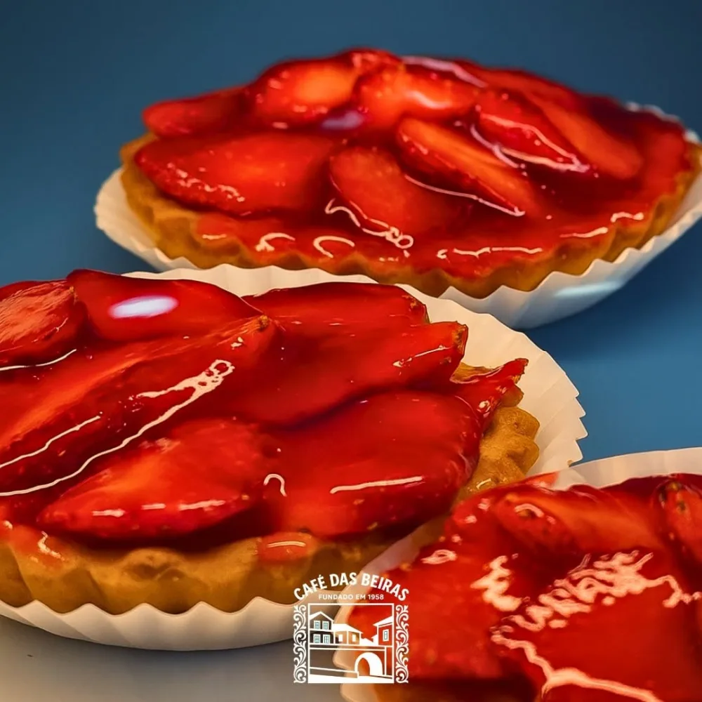 Tartes de morango preparadas no Café das Beiras